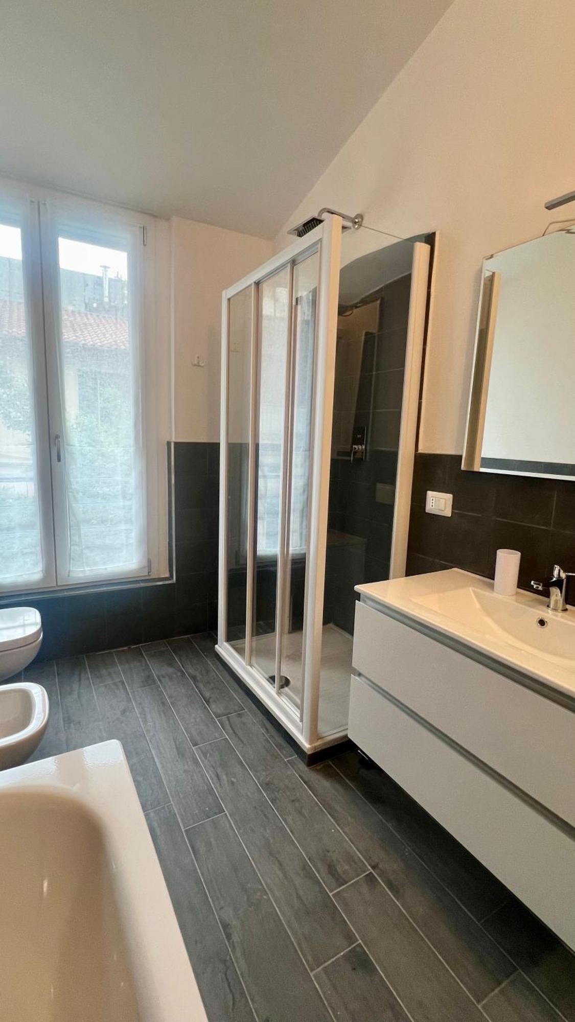 Meschihouse - Liberty 25 Apartment Lecco Luaran gambar