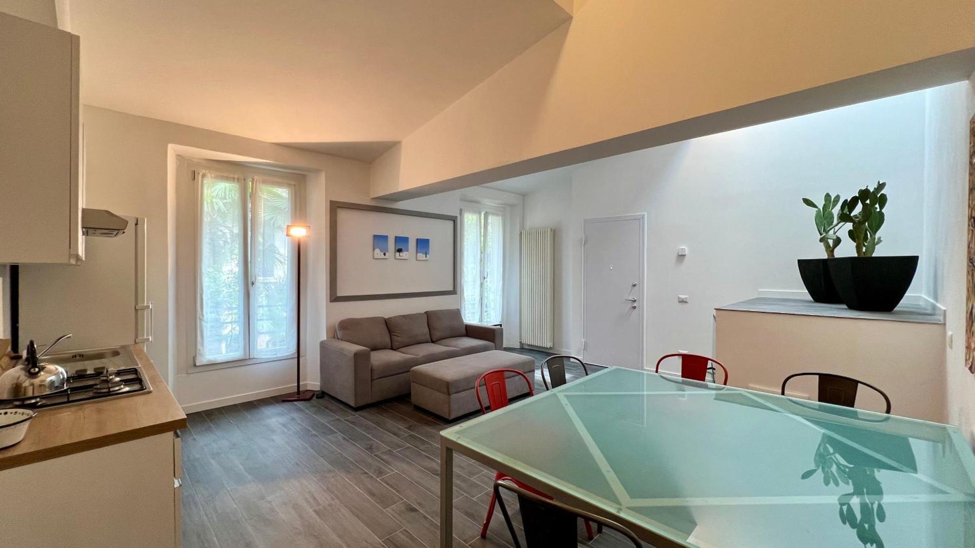 Meschihouse - Liberty 25 Apartment Lecco Luaran gambar